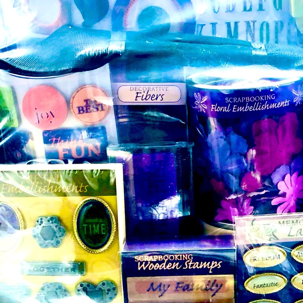 Scrapbooking gift set